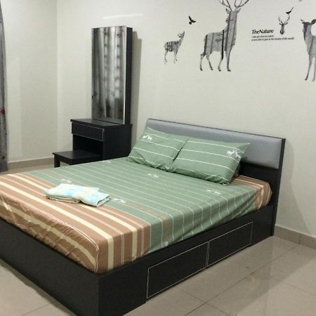 Sri Manjung Ma Maison Homestay Lumut Zewnętrze zdjęcie