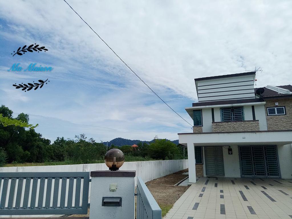 Sri Manjung Ma Maison Homestay Lumut Zewnętrze zdjęcie